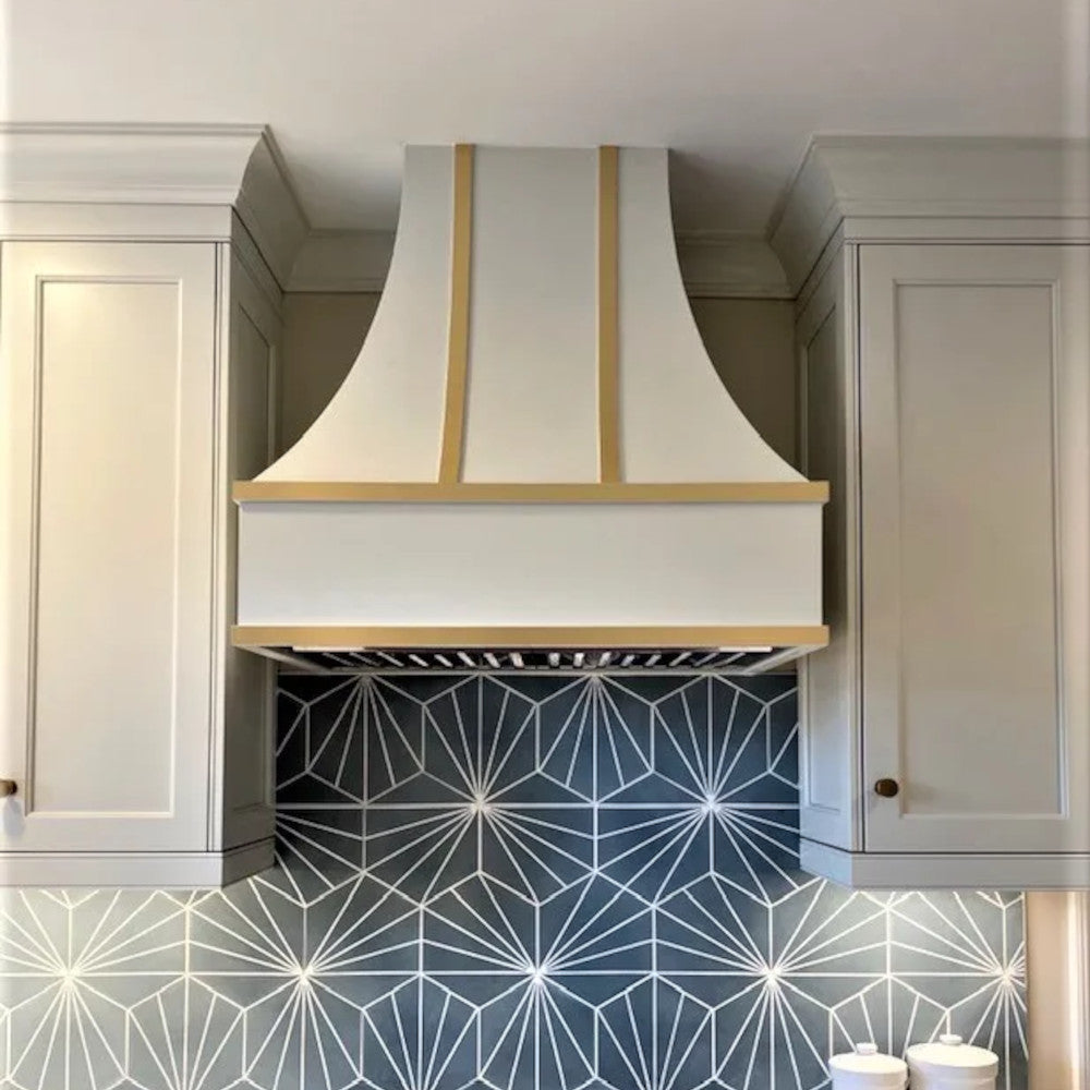 Hoodsly Curved Wood Range Hood Unfinished Wood Range Hood with Curved Front, Brass Strapping and Block Trim