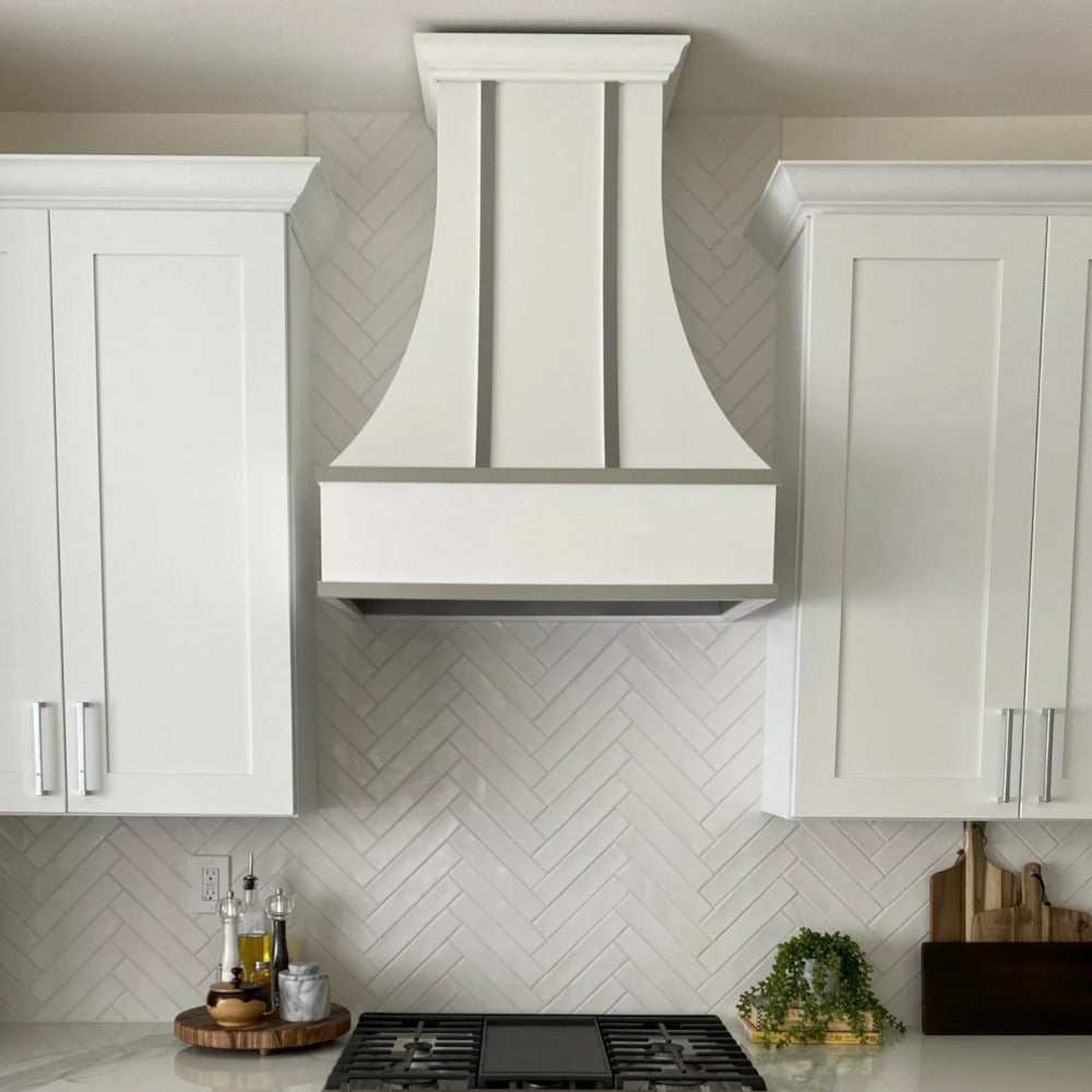 Hoodsly Curved Wood Range Hood Unfinished Wood Range Hood with Curved Front, Silver Strapping and Block Trim